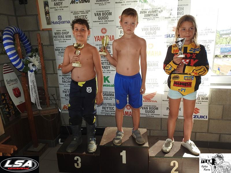 podium (49)-lill